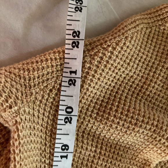 AmericanEagle waffle cropped lightweight cardigan crewneck gold/yellow medium - Picture 11 of 11